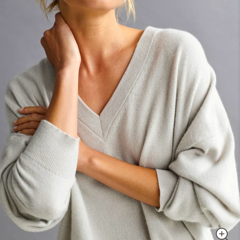 NWT - Charlie V-Neck Cashmere Sweater